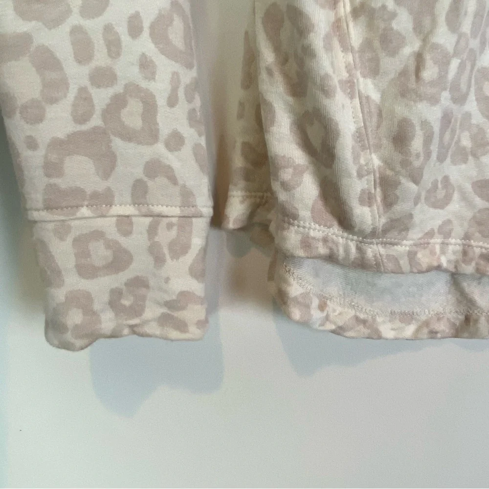 Splendid Leopard Cowl Neck - Picture 6 of 7